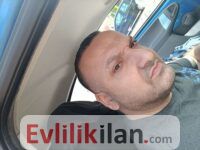 Ciddi düşünen bir bayanla tanışmak isterim